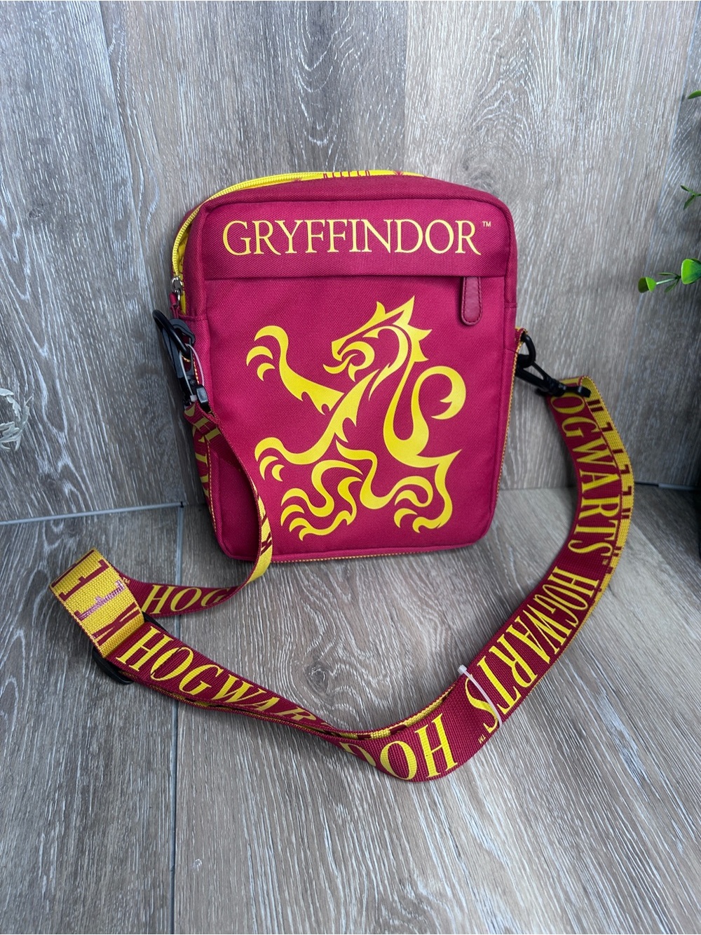 Gryffindor Hogwarts Keeper Crossbody Bag • Maroon & Gold • Harry Potter Fan Gift